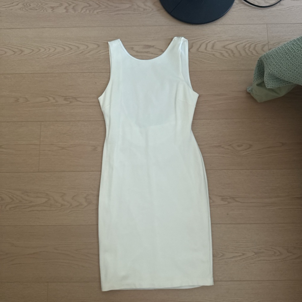 Lulus white Sleeveless Dress with low back